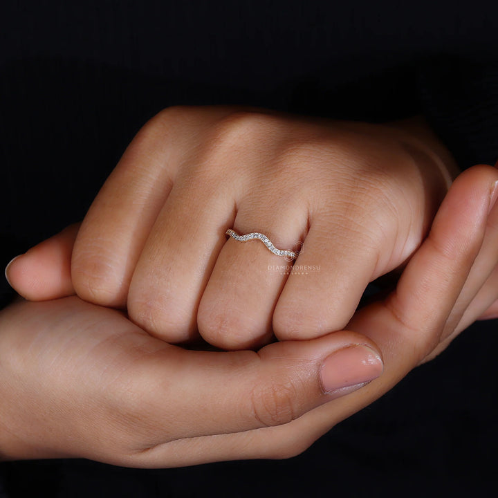 Curved Wedding Band With Round Diamonds