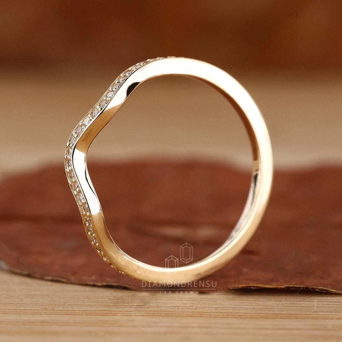 Curved Wedding Band With Round Diamonds