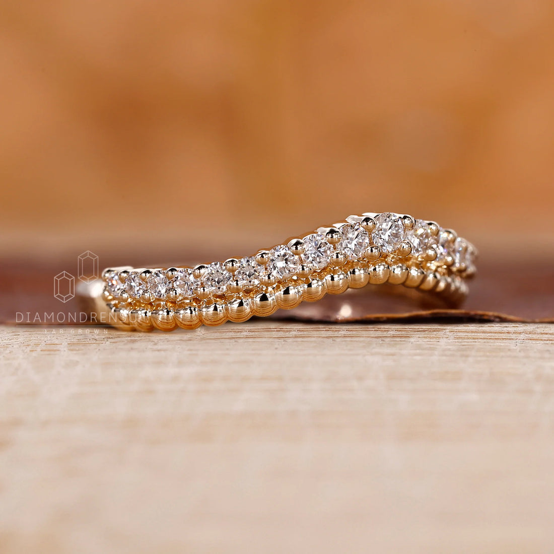 Milgrain Wedding Band in Yellow Gold with Curved Design