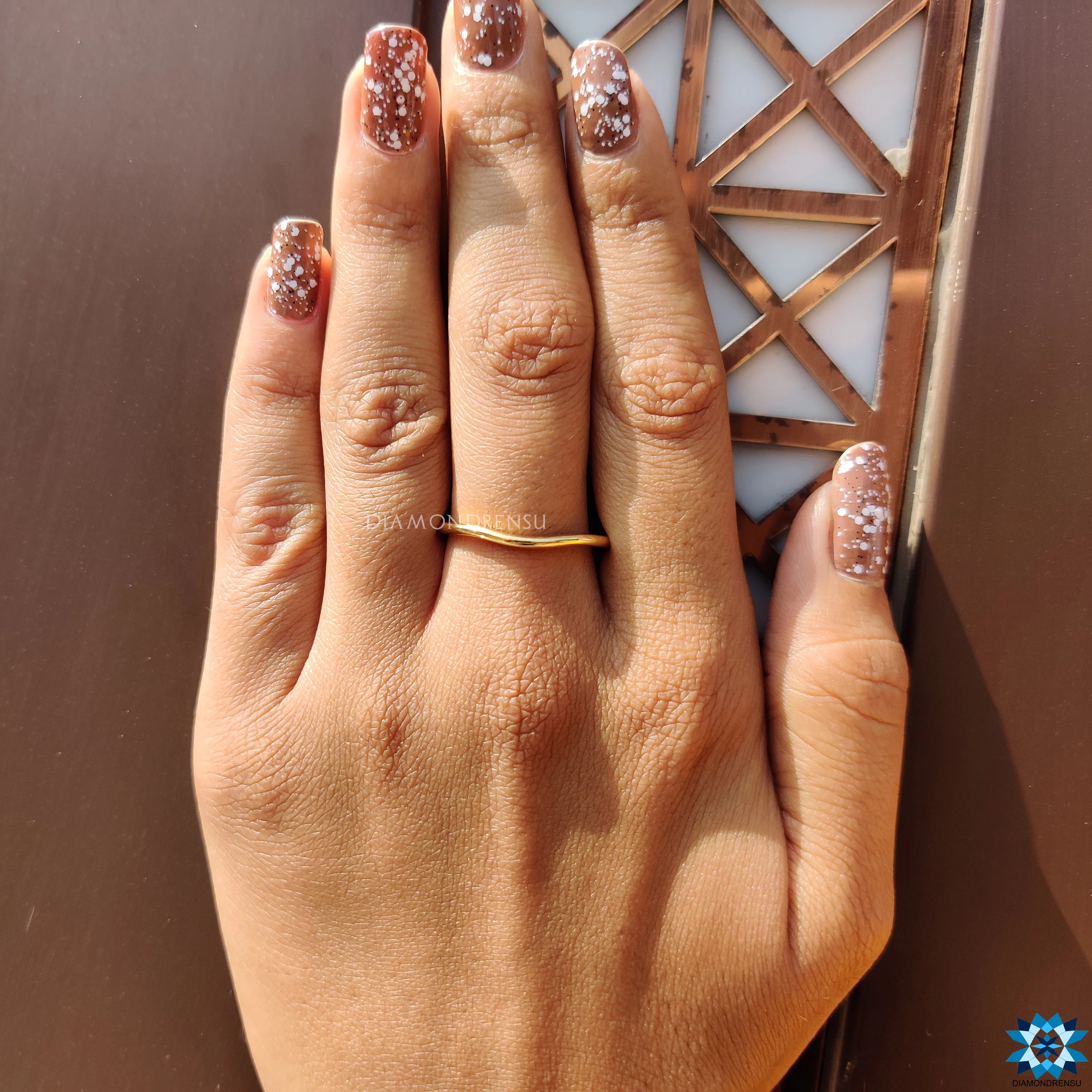 Curved Wedding Band Yellow Gold