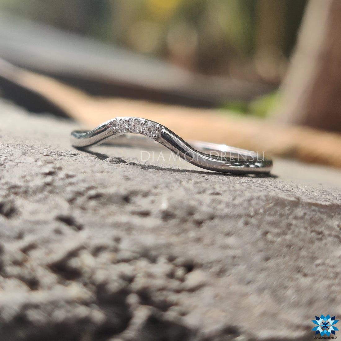 Dainty Curved Delicate Classic Moissanite Wedding Band